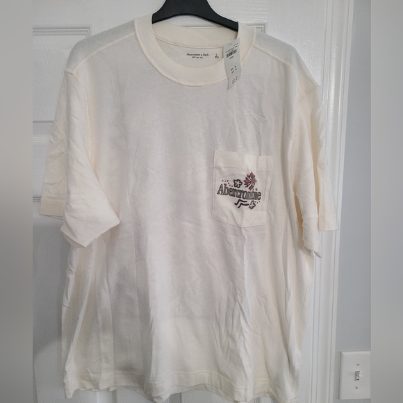 Abercrombie Oversized Tee - Picture 1 of 2